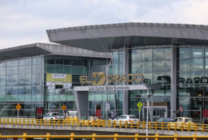 Capturan a político mexicano en el aeropuerto El Dorado con presuntos nexos con los carteles de la droga: lo buscan en Estados Unidos