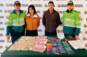 Bolivianos son detenidos por lavado de activos al ingresar al Perú con dinero y 125 tarjetas de crédito